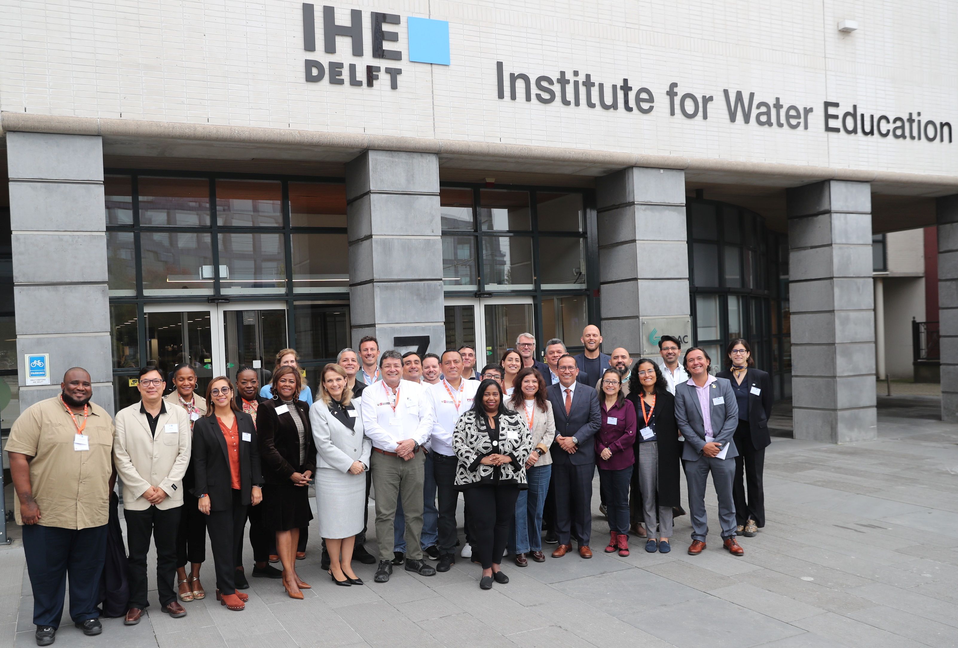 MinPLEN GA Attend IHE Delft Group Photo 141026